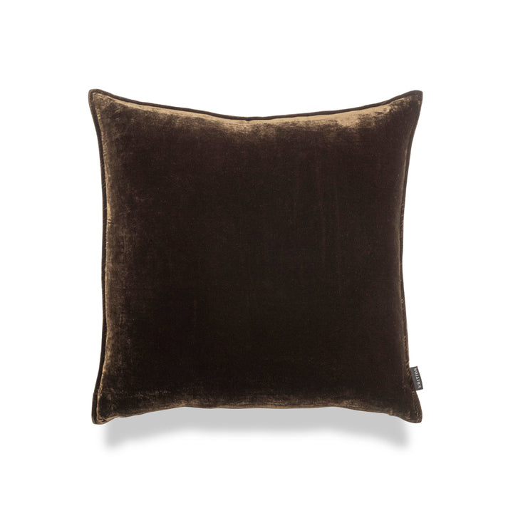 50x50cm double sided brunette silk velvet with a 5mm closed flange detailing to the seam.  Also available in 60x60cm, 60x40cm and 40cm round.