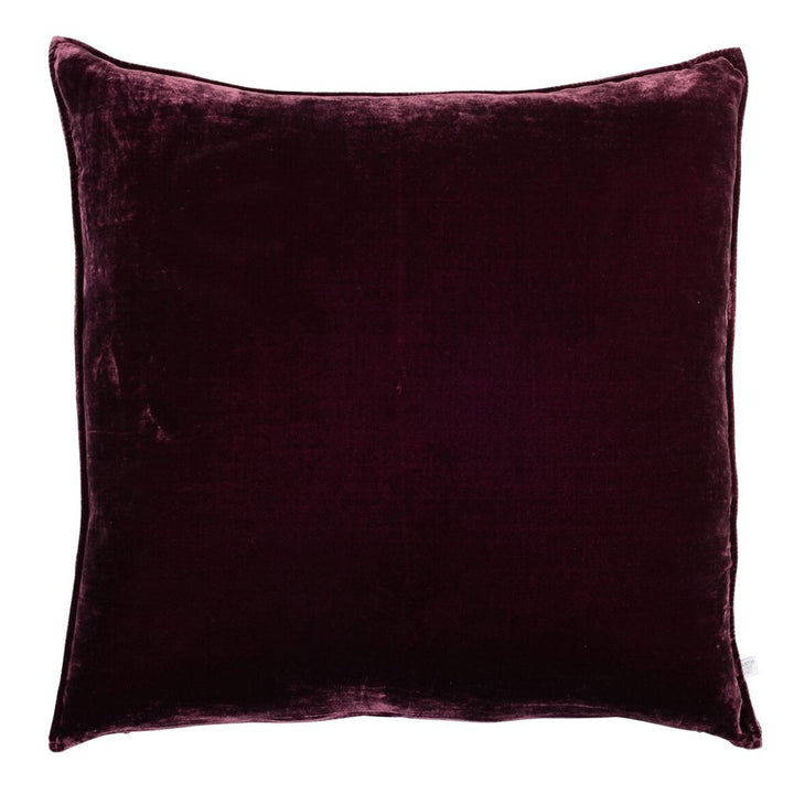 50x50cm double sided plum silk velvet with a 5mm closed flange detailing to the seam.