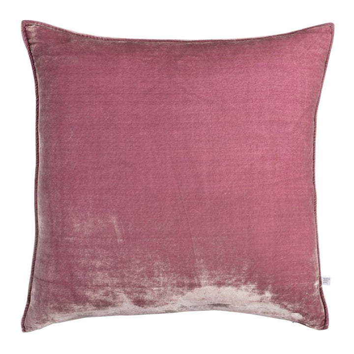 60x60cm double sided rose pink silk velvet with a 5mm closed flange detailing to the seam.